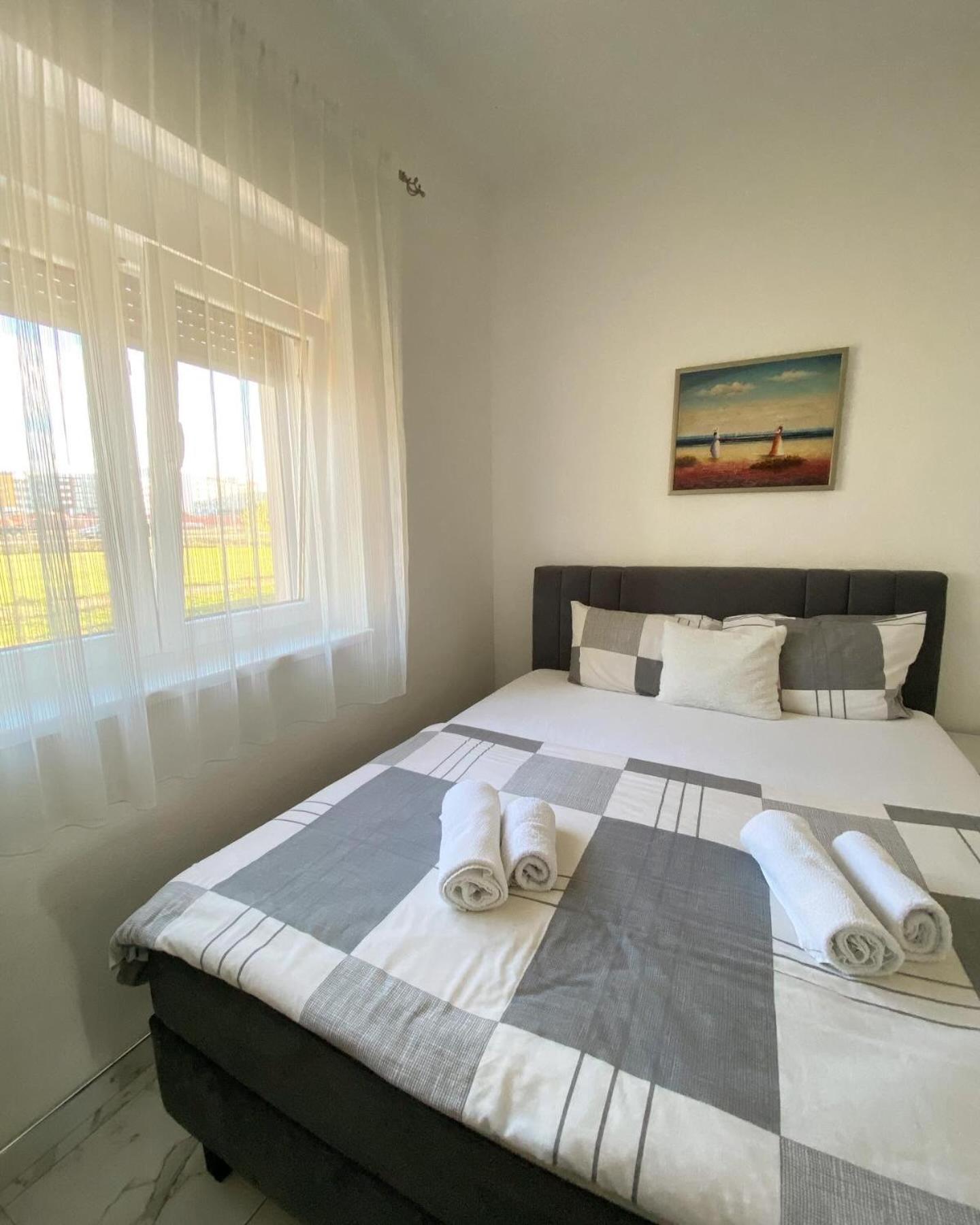Vila Safir Loznica Buitenkant foto