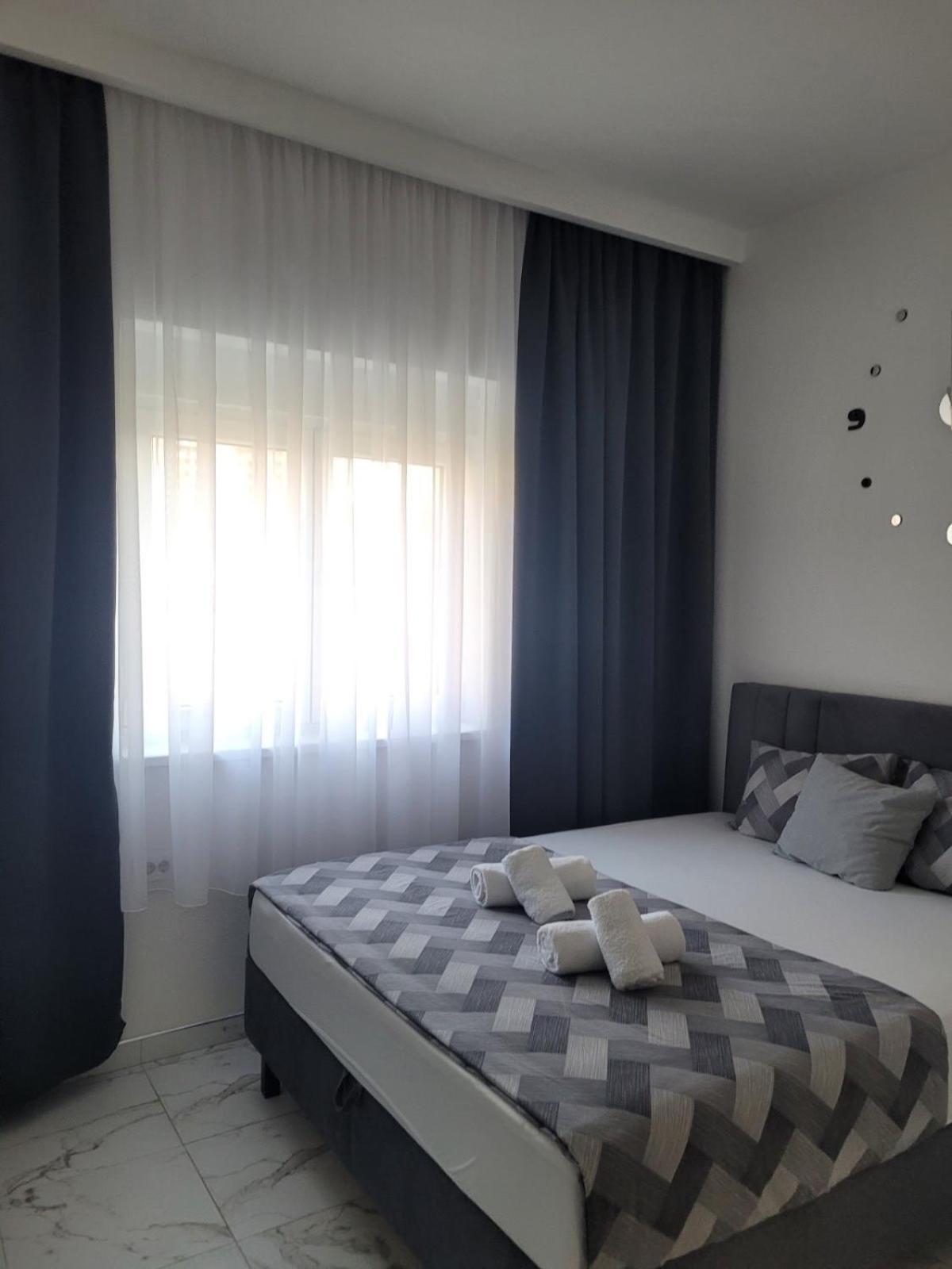 Vila Safir Loznica Buitenkant foto